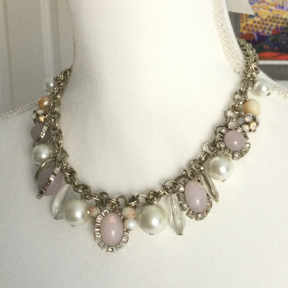 PRICE DROP! WHBM Elegant Pearl and Pink Statement Necklace